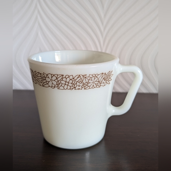 Vintage Pyrex Woodland Brown Floral Milk Glass Mug - Picture 2 of 6